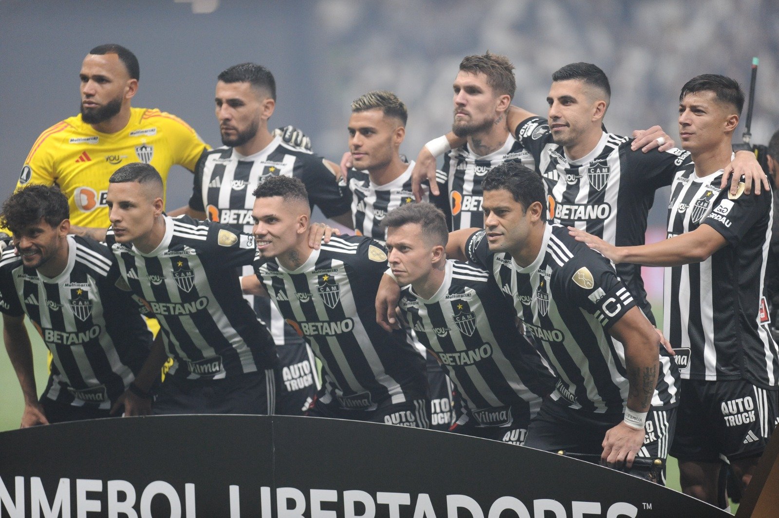 Jogadores do Atlético antes de duelo com Fluminense pela Libertadores (foto: Alexandre Guzanshe/EM/D.A Press)
