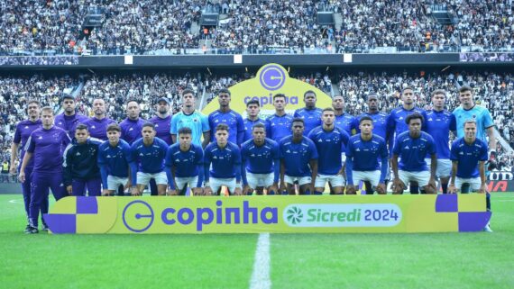 Time do Cruzeiro posa para foto antes da final da Copinha (foto: Staff Images / Cruzeiro)