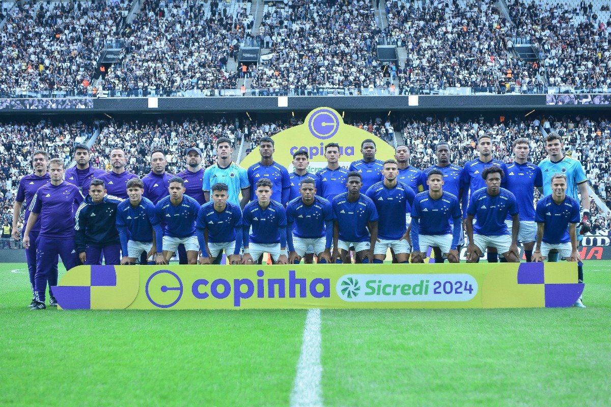 Time do Cruzeiro posa para foto antes da final da Copinha (foto: Staff Images / Cruzeiro)