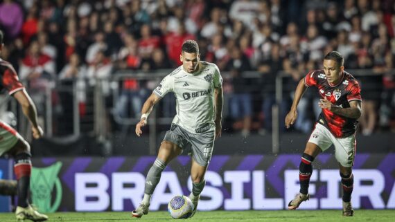 Lance de São Paulo x Atlético pelo Campeonato Brasileiro (foto: Pedro Souza / Atlético )