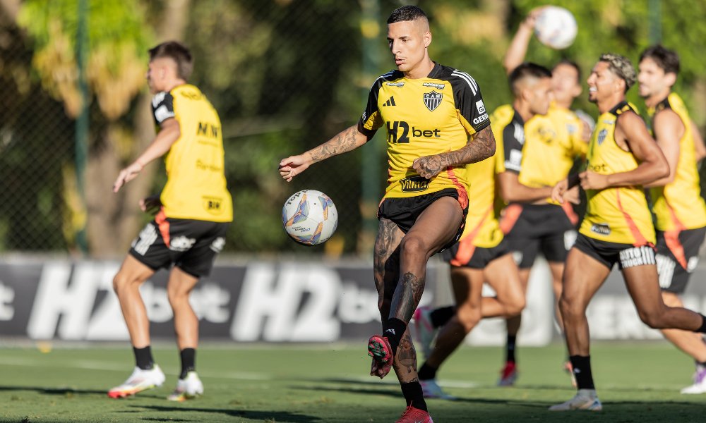 Jogadores do Atlético durante treino na Cidade do Galo (foto: Pedro Souza/Atlético)