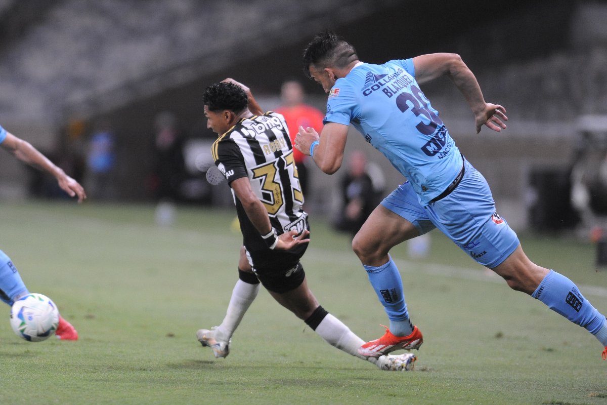Lance do jogo entre Atlético e Iquique pela Copa Sul-Americana (foto: Alexandre Guzanshe/EM/D.A)