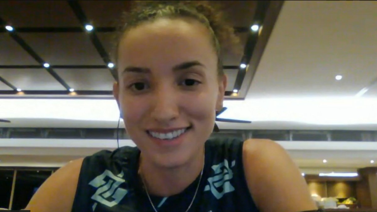 Gabi Guimarães, em entrevista exclusiva ao Olimpicast, do No Ataque (foto: Olimpicast / No Ataque)