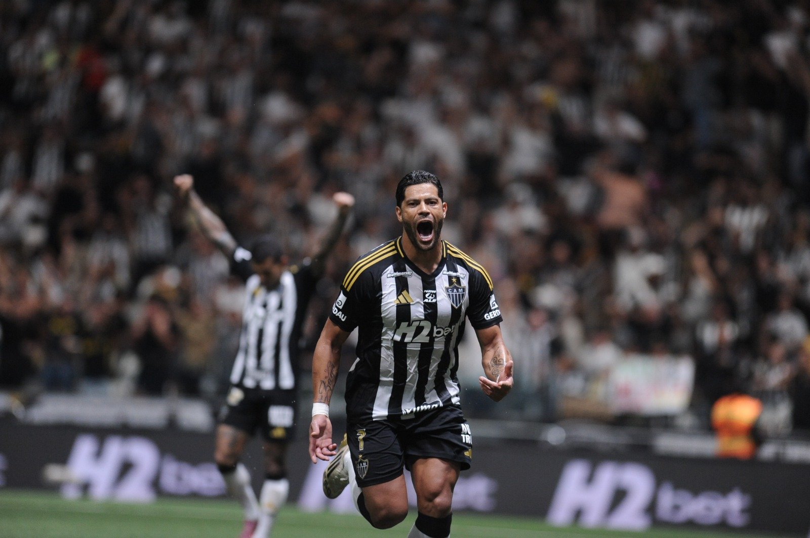 Hulk comemora gol pelo Atlético diante do Bahia na Arena MRV (foto: Alexandre Guzanshe/EM/DA.Press)