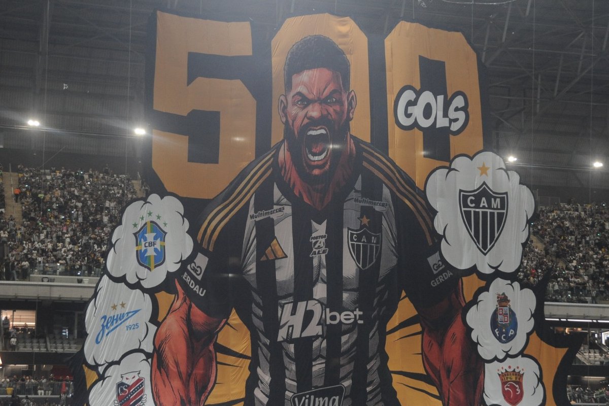 Mosaico de Hulk na Arena MRV (foto: Alexandre Guzanshe/EM/DA.Press)